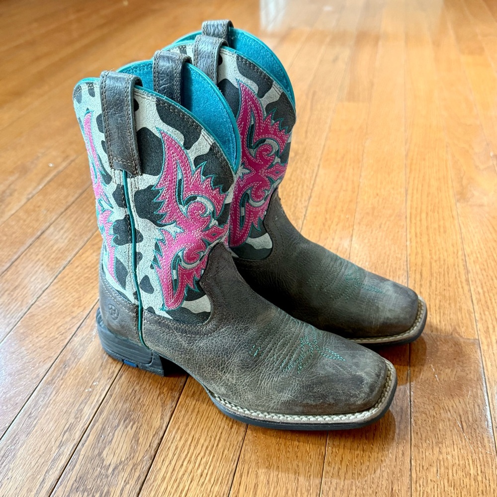 Ariat Girls 2 Kids' Lonestar Western Boots Cowgirl Pink Cow Print Square Toe